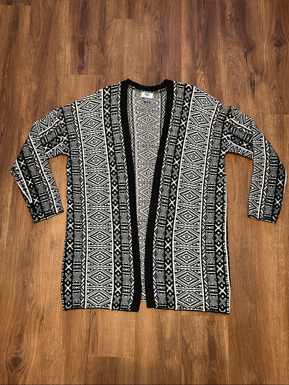 Old Navy Black and White Geometric Southwest Open-Front Cardigan M Medium 8 10